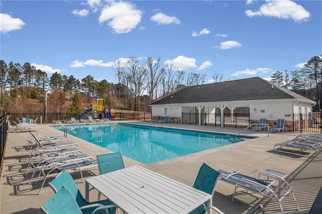 312 Deer Run Drive, Dallas, GA 30132