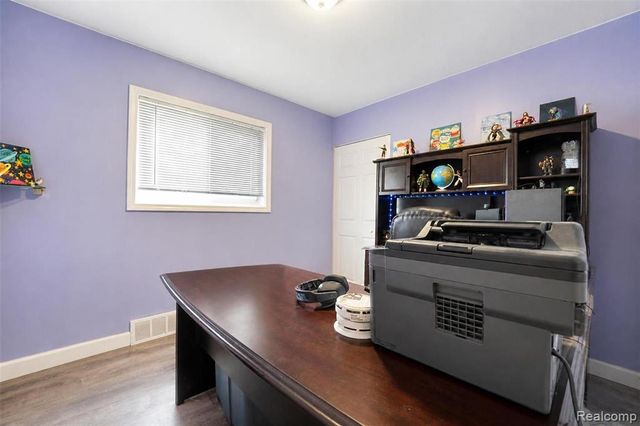 32612 Dover Street, Garden City, MI 48135