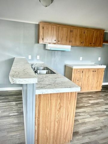 407 Road 5105, Cleveland, TX 77327