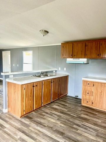 407 Road 5105, Cleveland, TX 77327