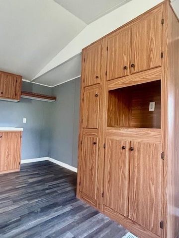 407 Road 5105, Cleveland, TX 77327