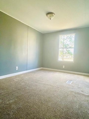 407 Road 5105, Cleveland, TX 77327