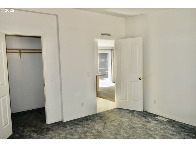 42065 VISTA Dr, Port Orford, OR 97465