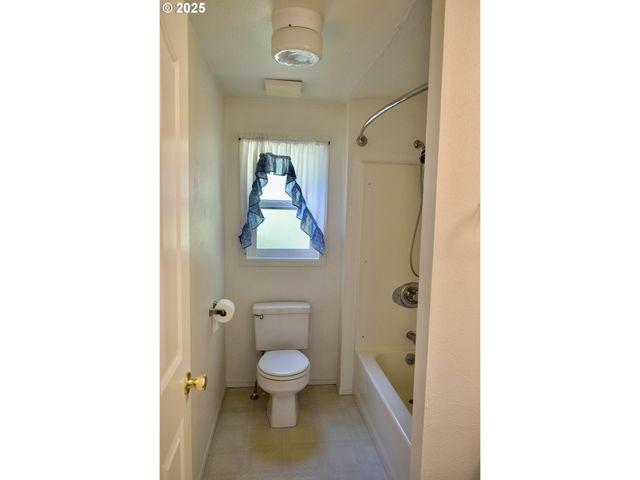 42065 VISTA Dr, Port Orford, OR 97465