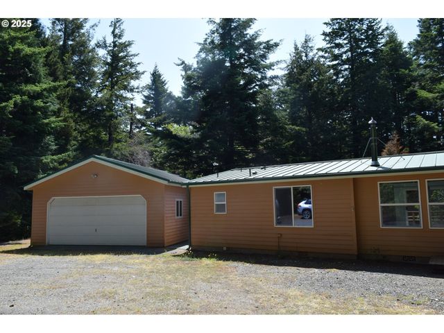 42065 VISTA Dr, Port Orford, OR 97465