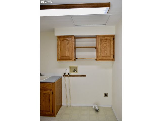 42065 VISTA Dr, Port Orford, OR 97465