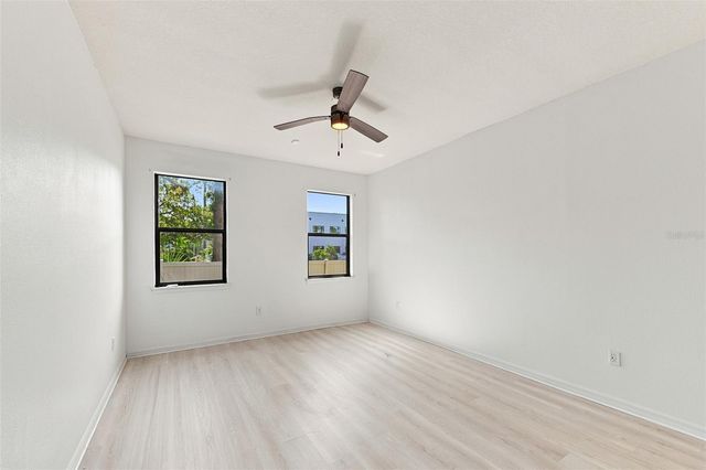 5156 BAY ISLE CIRCLE, Clearwater, FL 33760