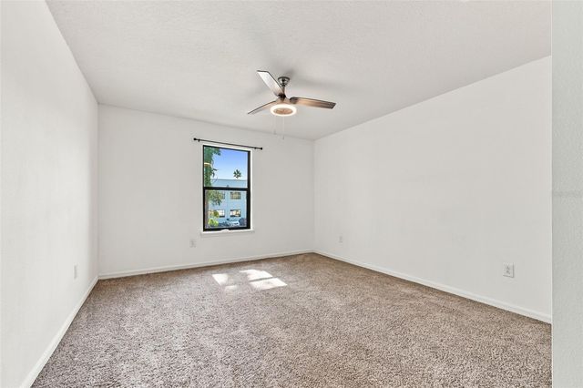 5156 BAY ISLE CIRCLE, Clearwater, FL 33760