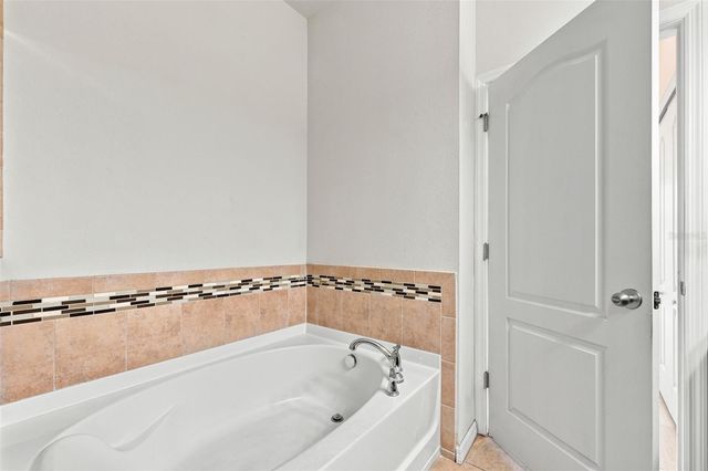 5156 BAY ISLE CIRCLE, Clearwater, FL 33760