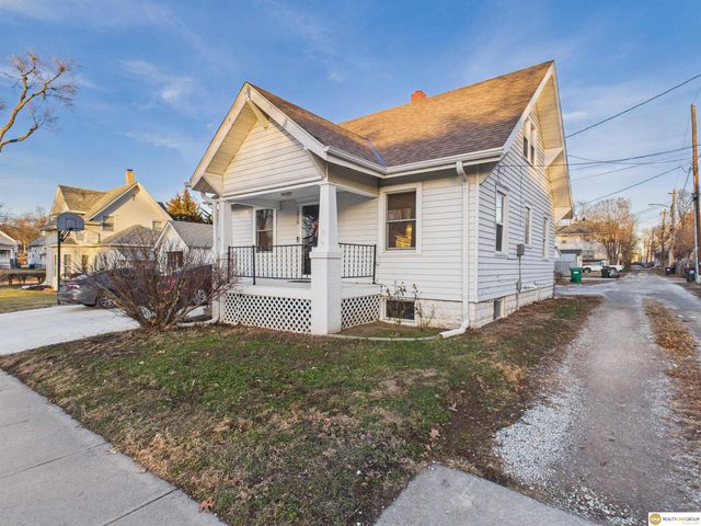 1216 S 7th Street, Lincoln, NE 68502