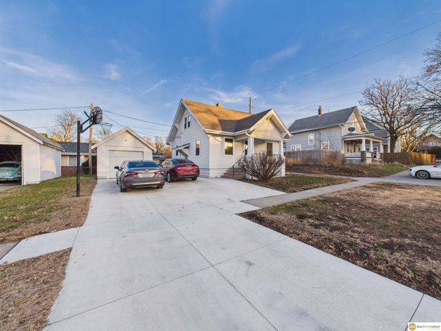 1216 S 7th Street, Lincoln, NE 68502