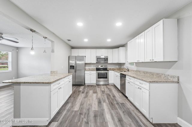 6557 LOU Drive N, Jacksonville, FL 32216