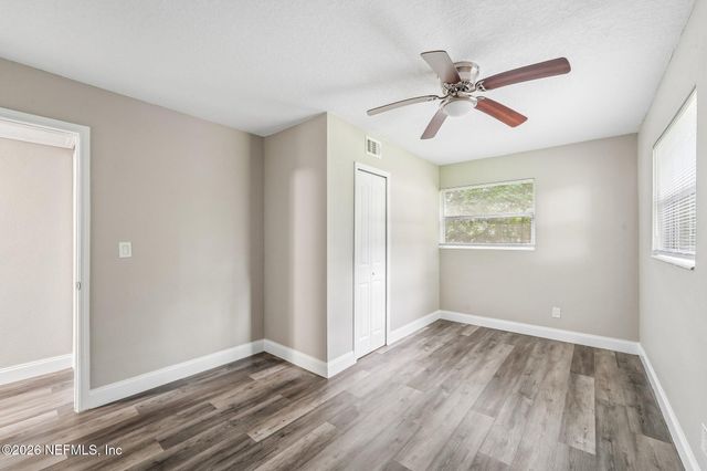 6557 LOU Drive N, Jacksonville, FL 32216