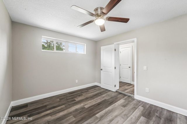 6557 LOU Drive N, Jacksonville, FL 32216