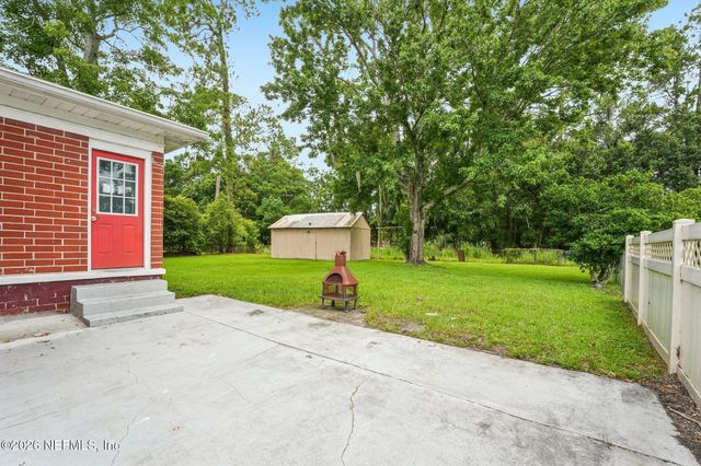 6557 LOU Drive N, Jacksonville, FL 32216