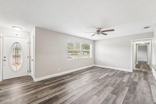 6557 LOU Drive N, Jacksonville, FL 32216