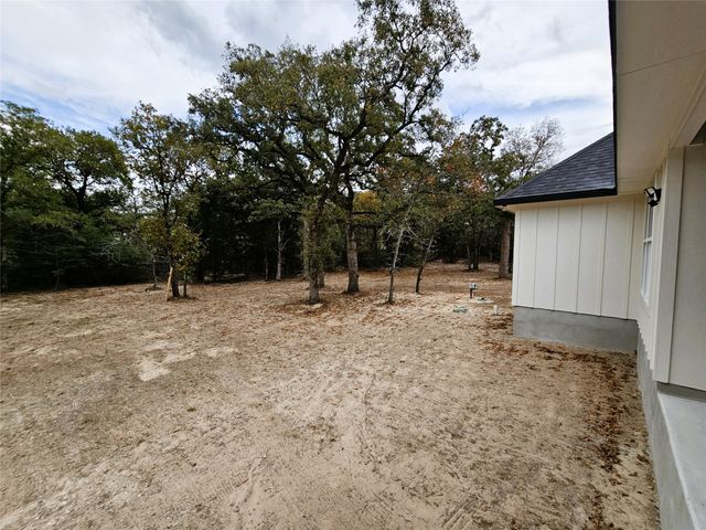 116 Pine Point CV, Elgin, TX 78621