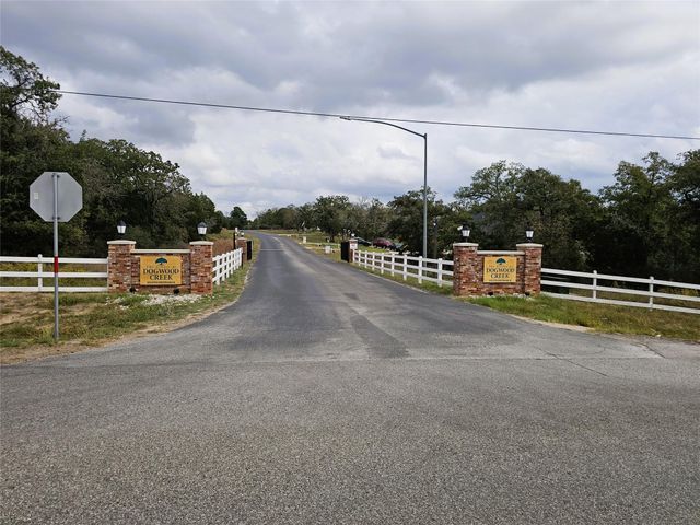 116 Pine Point CV, Elgin, TX 78621