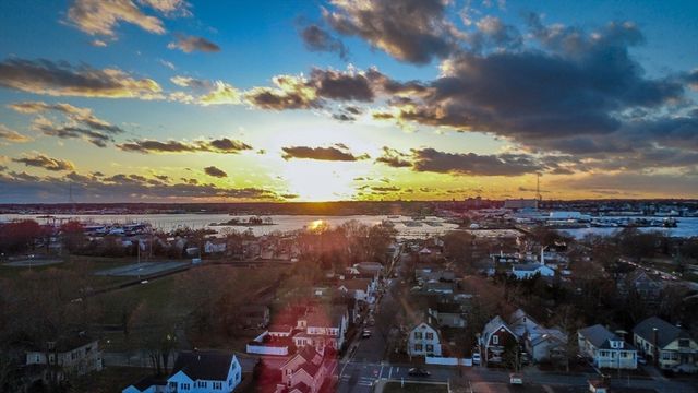 64 Bridge Street, Fairhaven, MA 02719