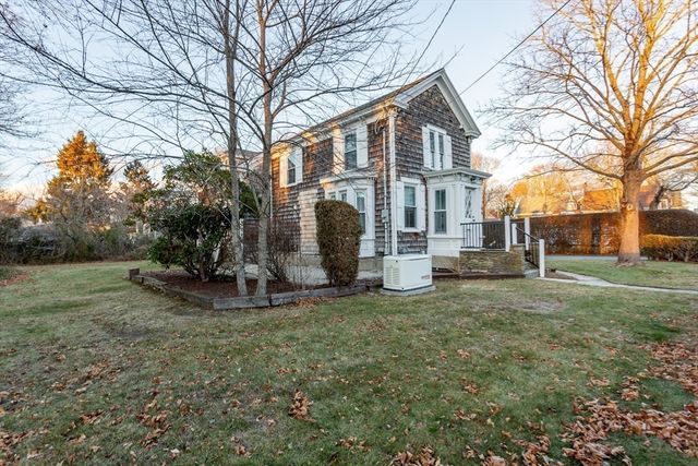64 Bridge Street, Fairhaven, MA 02719
