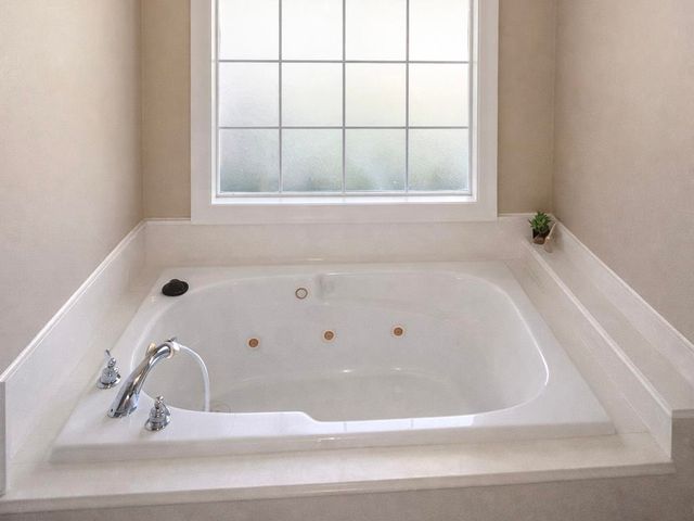 2745 Bay Forest Drive, Westlake, LA 70669