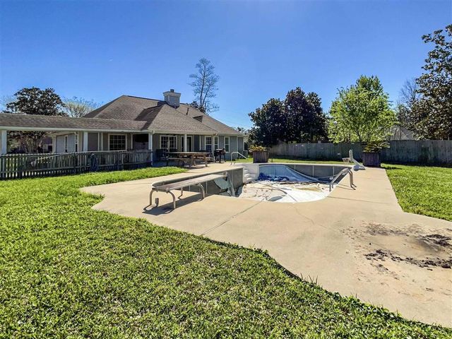 2745 Bay Forest Drive, Westlake, LA 70669