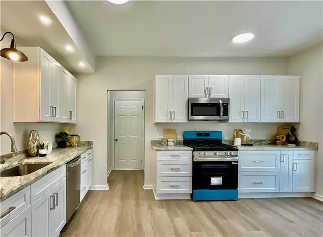 202 Crabapple Lane, Powder Springs, GA 30127