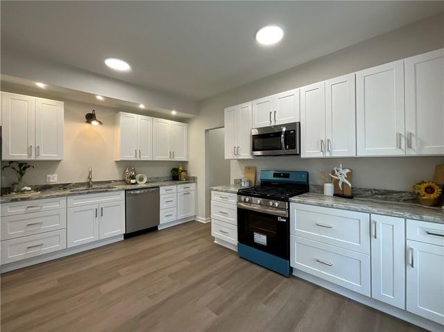 202 Crabapple Lane, Powder Springs, GA 30127