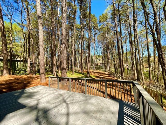 202 Crabapple Lane, Powder Springs, GA 30127