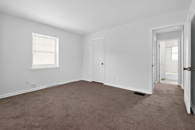 3268 Mcguffey Road, Columbus, OH 43224