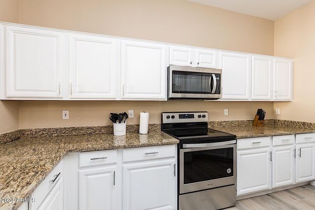 16420 N THOMPSON PEAK Parkway 1049, Scottsdale, AZ 85260