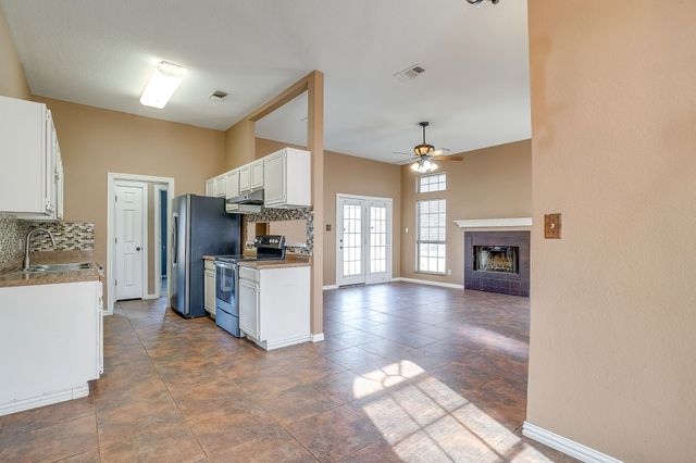 1000 County Road 1105, Rio Vista, TX 76093