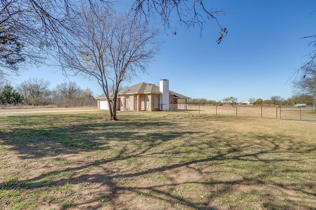 1000 County Road 1105, Rio Vista, TX 76093