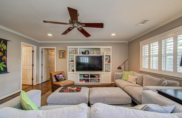 5459 Carew Street, Houston, TX 77096