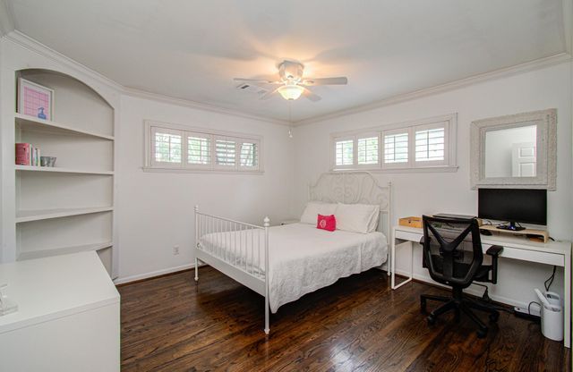 5459 Carew Street, Houston, TX 77096