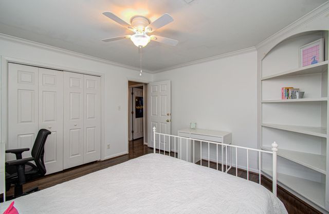 5459 Carew Street, Houston, TX 77096