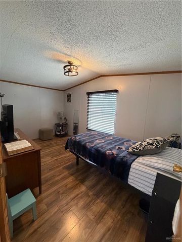 39 Blackhawk Avenue, Harlingen, TX 78552