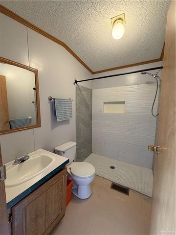 39 Blackhawk Avenue, Harlingen, TX 78552