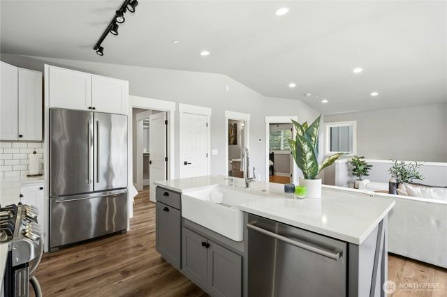 634 11th Avenue, Kirkland, WA 98033