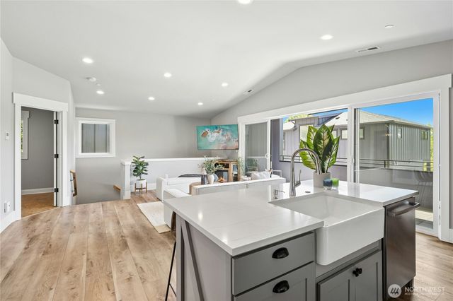 634 11th Avenue, Kirkland, WA 98033