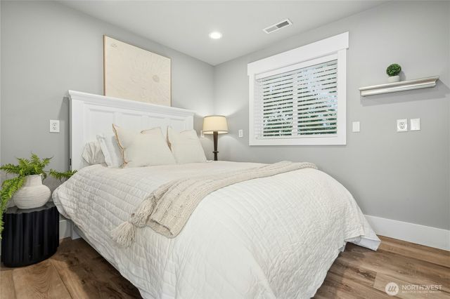 634 11th Avenue, Kirkland, WA 98033