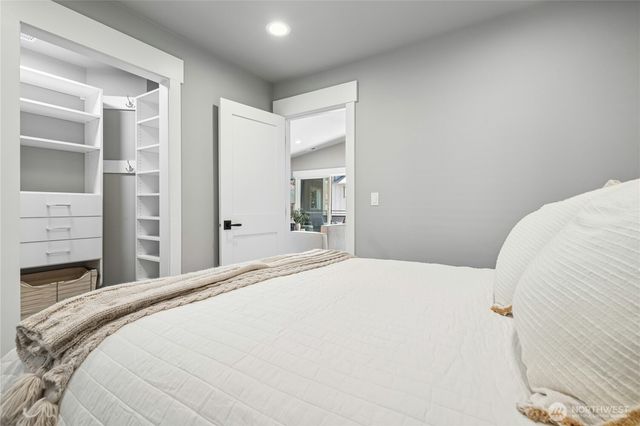 634 11th Avenue, Kirkland, WA 98033