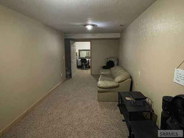 22 E Rich Lane, Blackfoot, ID 83221