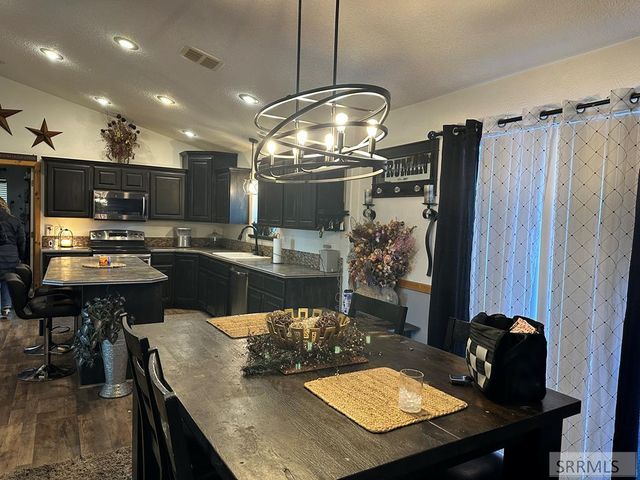 22 E Rich Lane, Blackfoot, ID 83221