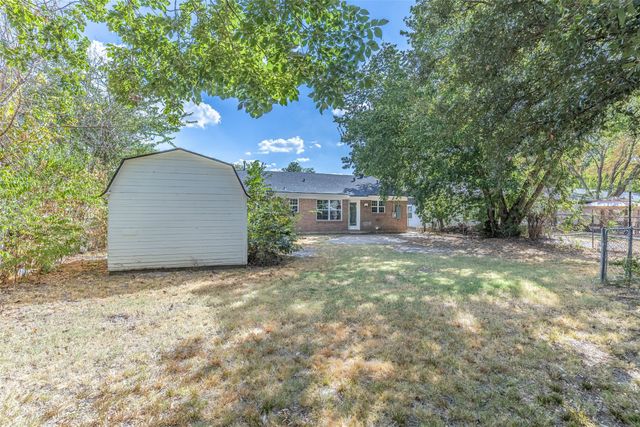 1805 W Belden, Sherman, TX 75092
