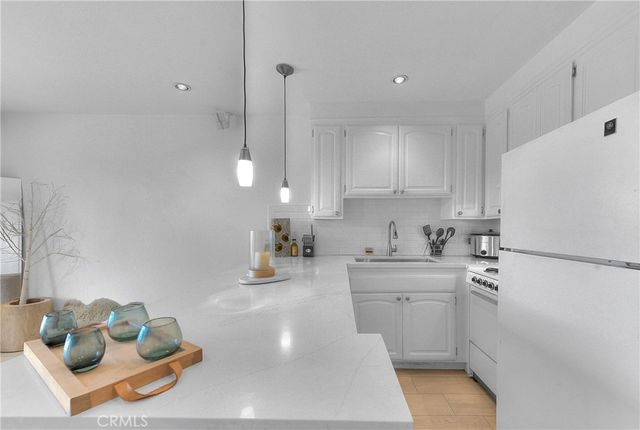 200 McNeil Lane 211, Newport Beach, CA 92663