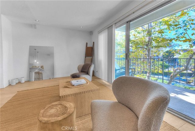 200 McNeil Lane 211, Newport Beach, CA 92663