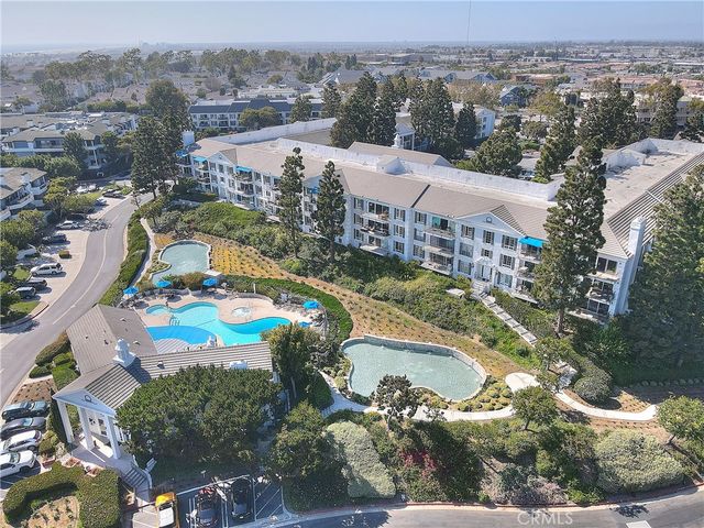 200 McNeil Lane 211, Newport Beach, CA 92663