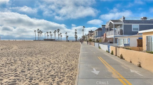 200 McNeil Lane 211, Newport Beach, CA 92663