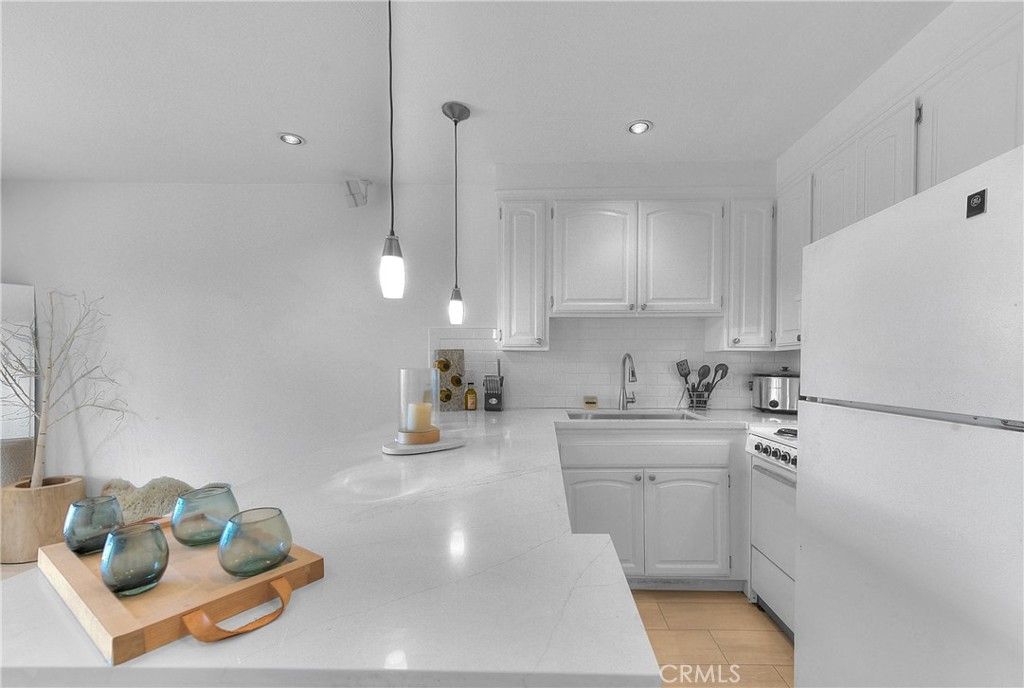 Image 11 of property listing at 200 McNeil Lane 211, Newport Beach, CA 92663